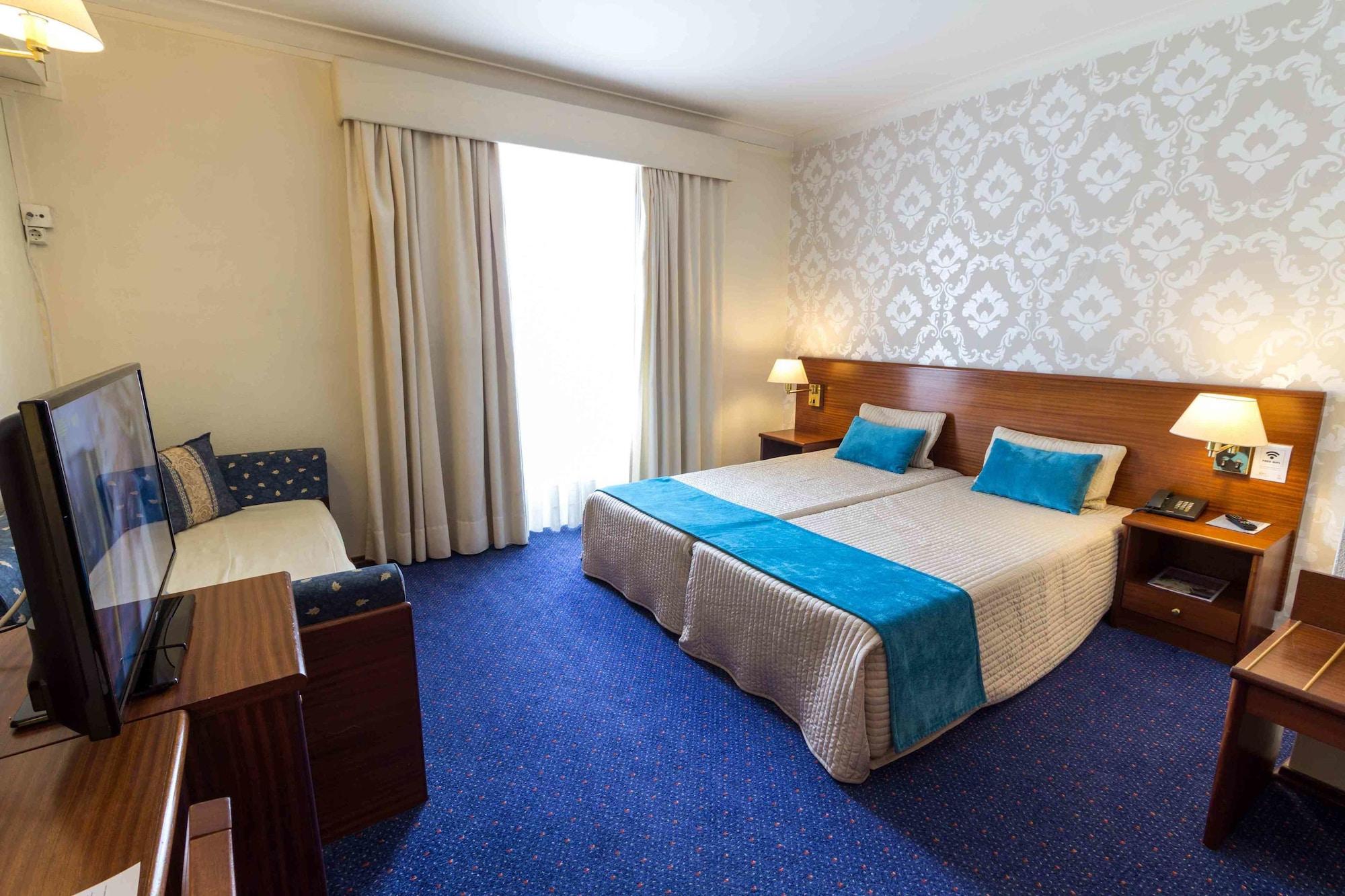 Hotel Eurosol Gouveia ภายนอก รูปภาพ